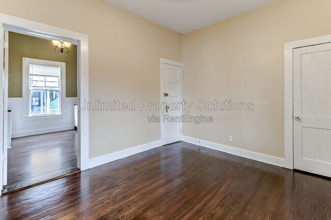 Building Photo - 108 N 8th St