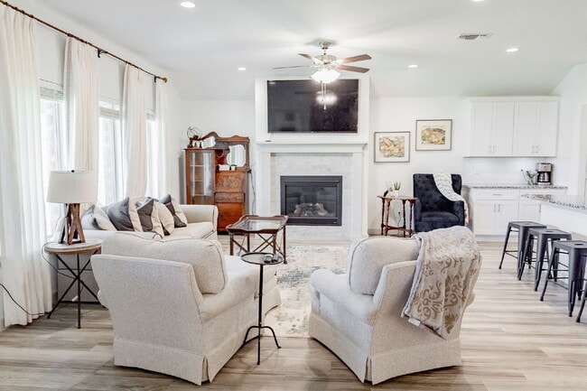 Building Photo - Gorgeous 4/2 in Cooper ISD