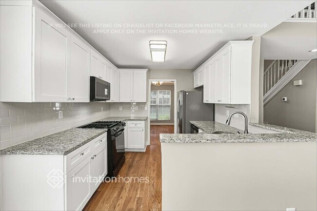 Building Photo - 6984 Forest Manor Dr