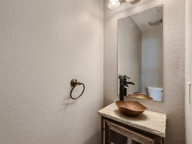 Building Photo - 1320 Blazing Star Trail