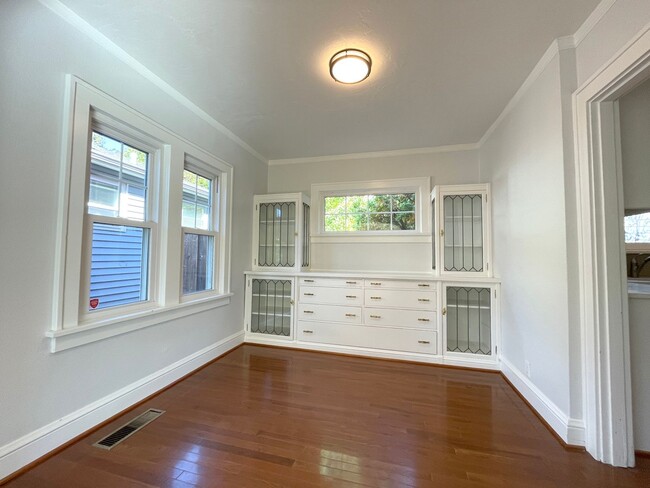 Building Photo - Gorgeous 1920s Richmond Home with Stunning...