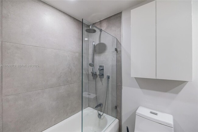 Building Photo - 701 Brickell Key Blvd