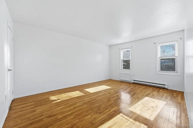 Building Photo - 13-27-27 Bell Blvd