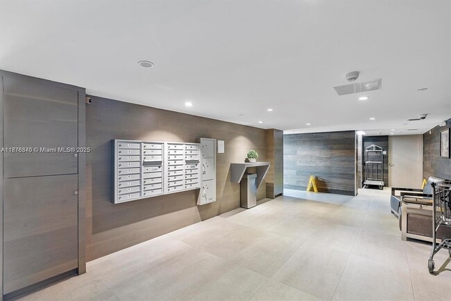 Building Photo - 1150 102nd St