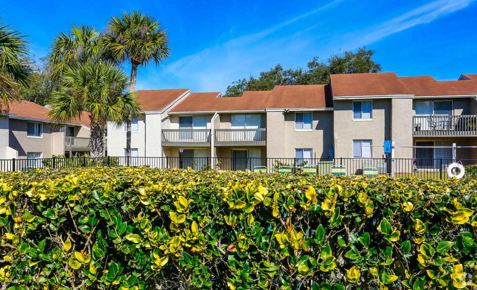 Peppertree Village Apartments - 321 Imperial Blvd Lakeland FL 33803 ...