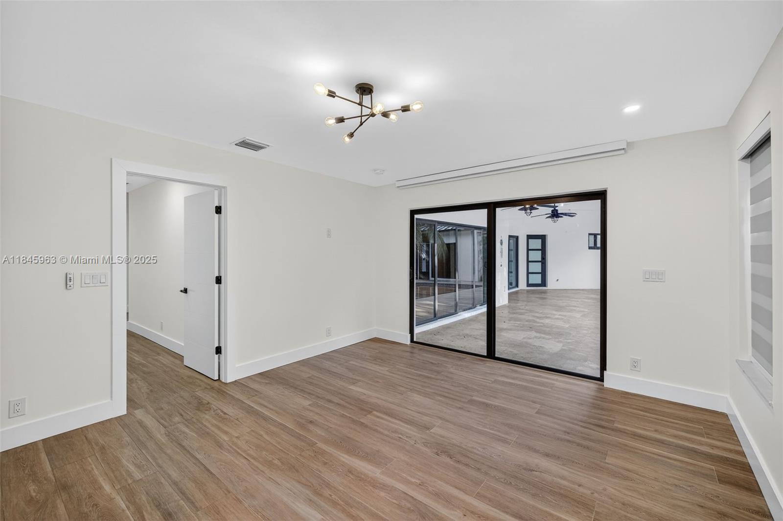 Building Photo - 1511 SW 30th Pl