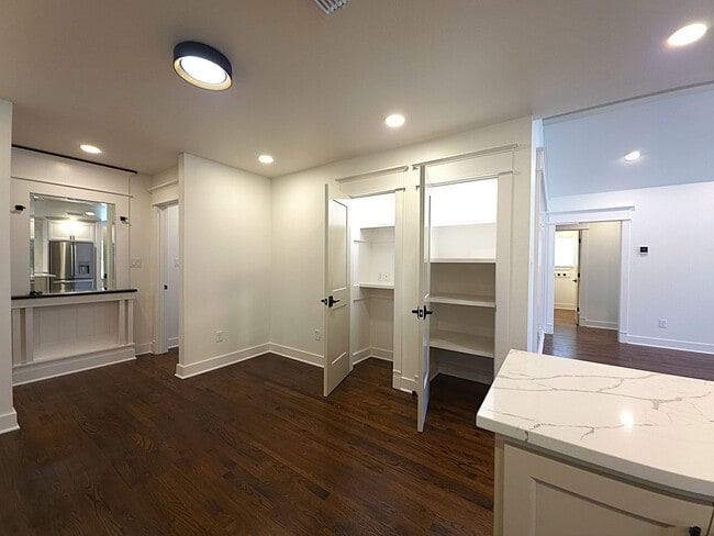Building Photo - Lease this fully remodeled sanctuary – where modern luxury meets timeless East Texas charm!