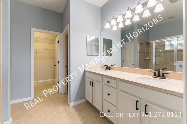 Building Photo - 15683 Lemon Fish Dr