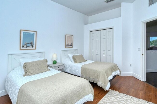 Building Photo - 8363 Miramar Way