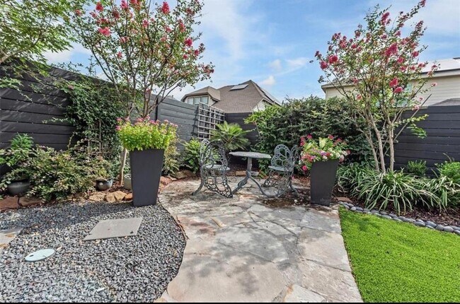 Building Photo - 2333 Mayfield Trail Ct