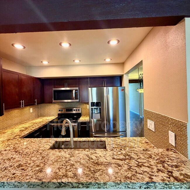 Building Photo - 25761 Le Parc