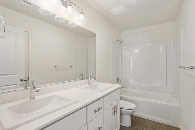 Building Photo - 2 WEEKS FREE RENT December Special - Brand new house ready to be your next home