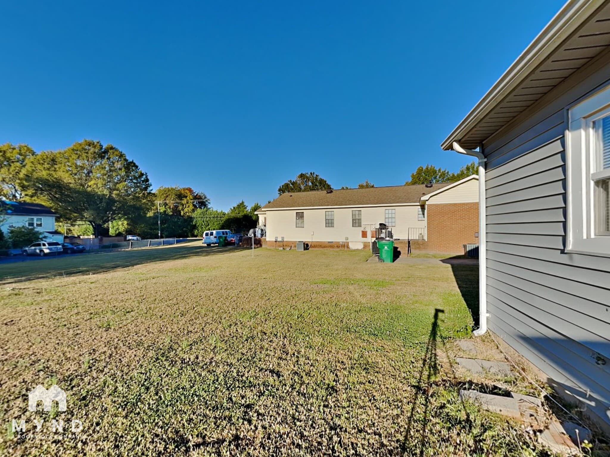 Building Photo - 2241 Thornfield Rd