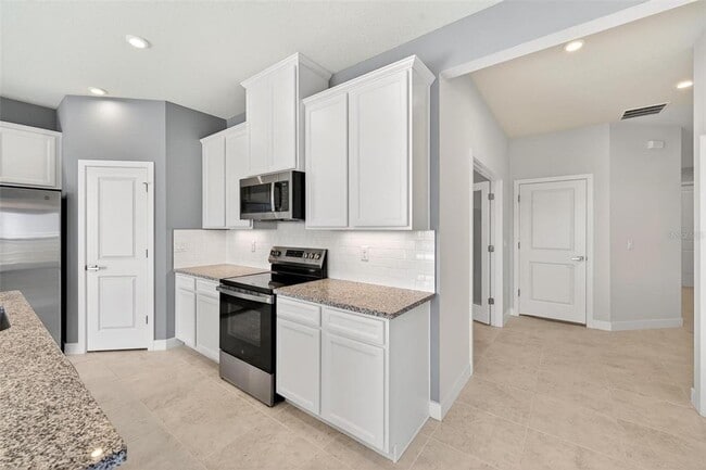 Building Photo - 6408 Domizio Dr