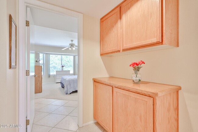 Building Photo - 14518 W Heritage Dr