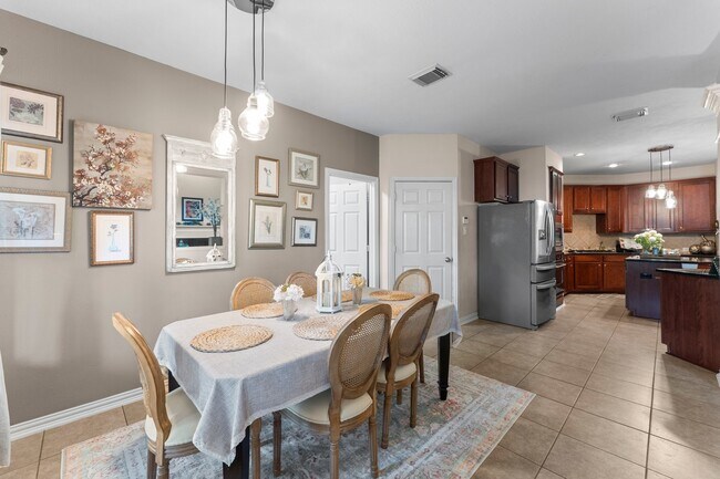 Building Photo - 51 N Scribewood Cir