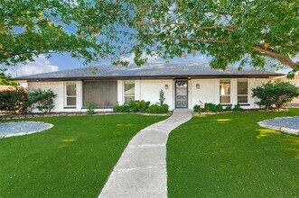Building Photo - 4417 Ringgold Ln