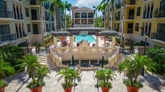 Building Photo - 8000 Via Sardinia St