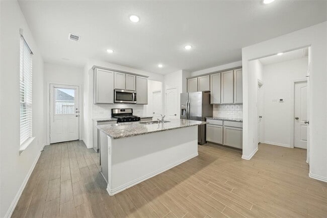 Building Photo - 31335 Horseshoe Meadow Bend Ln