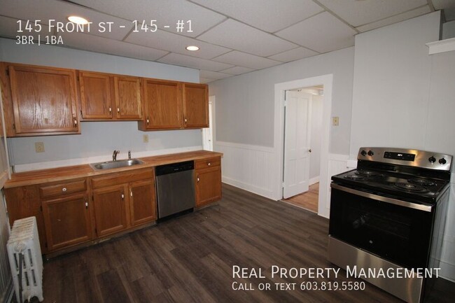 Building Photo - First Floor 3 Bedroom Available in Exeter,...