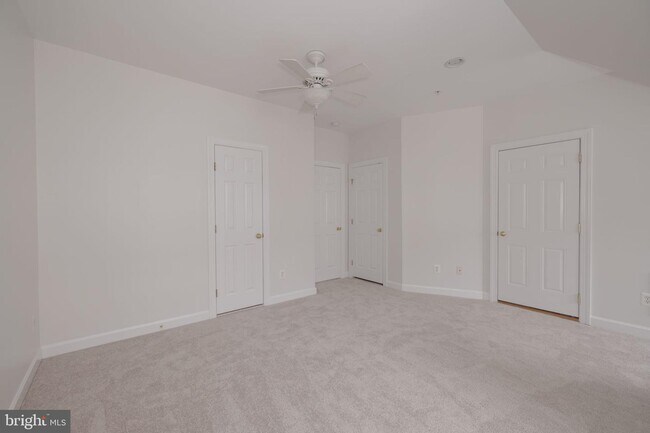 Building Photo - 5180 Brawner Pl