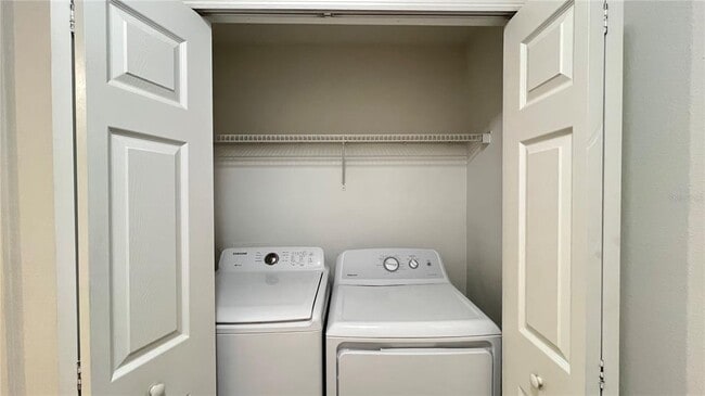 Building Photo - 5215 Paradise Cay Cir