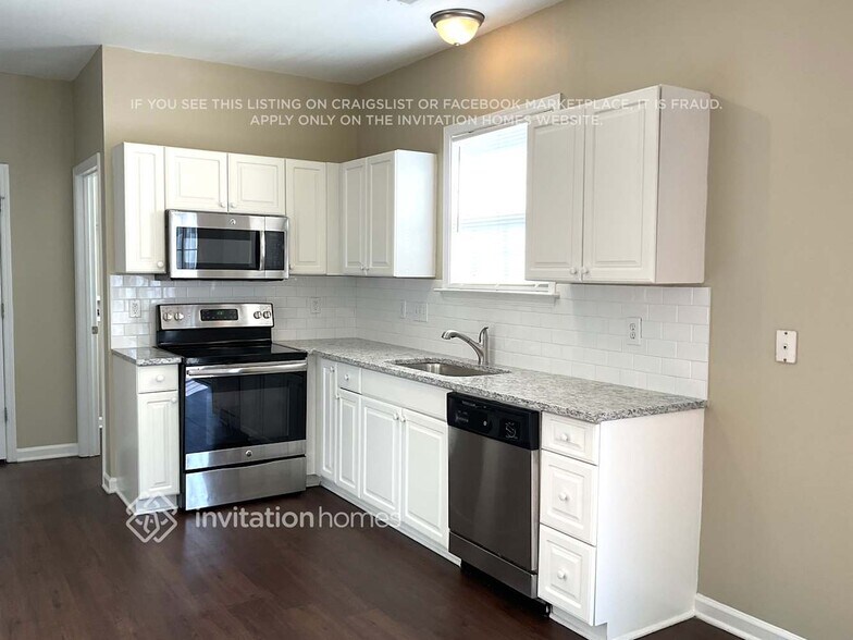 Building Photo - 1305 Heritage Manor Dr