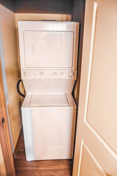 Building Photo - 2866 W Hillshire Dr