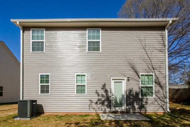 Building Photo - 519 Granby Cir