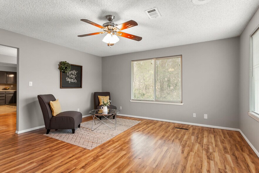 Living Room - 733 Harlan St