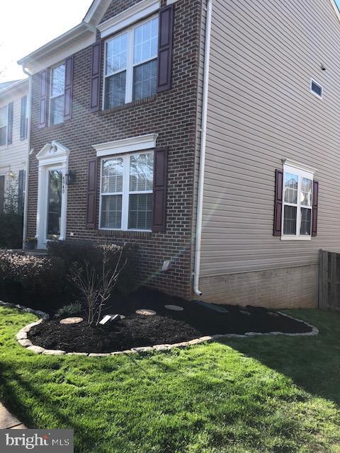 Building Photo - 4940 Marshlake Ln
