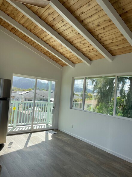 Building Photo - 453 Lanae Way