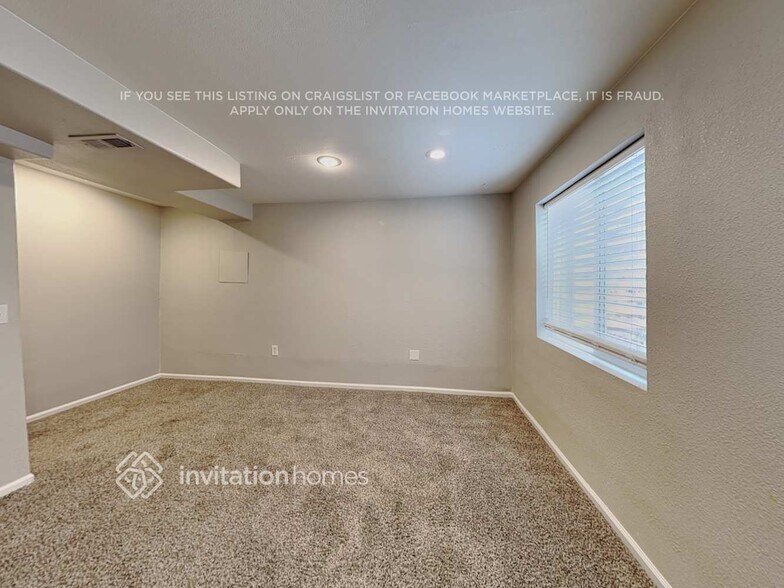 Building Photo - 3686 S Quatar Way