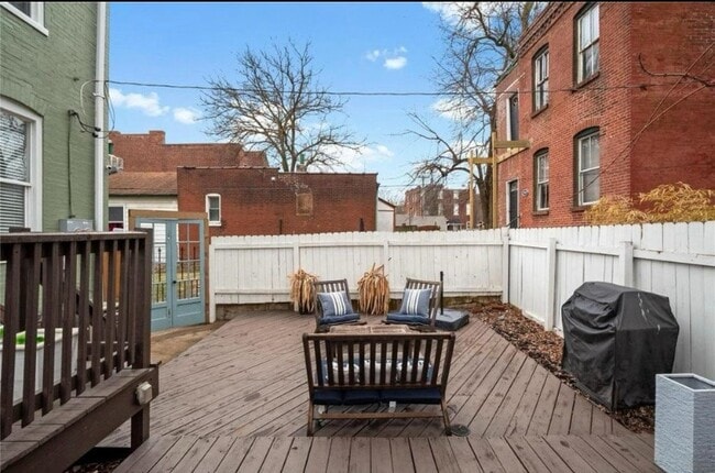 Building Photo - 2905 S 18th St