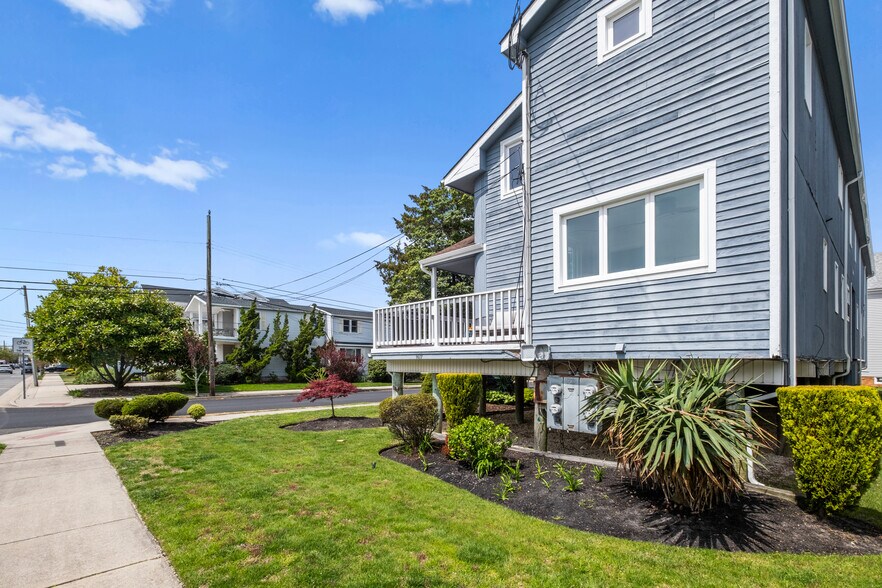 Building Photo - 9417 Winchester Ave