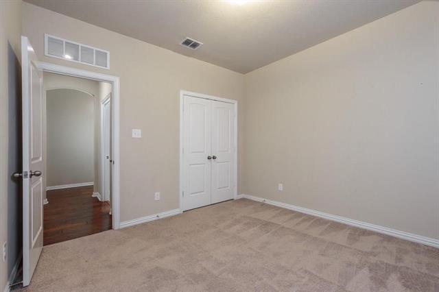 Building Photo - 4005 Lands End Dr