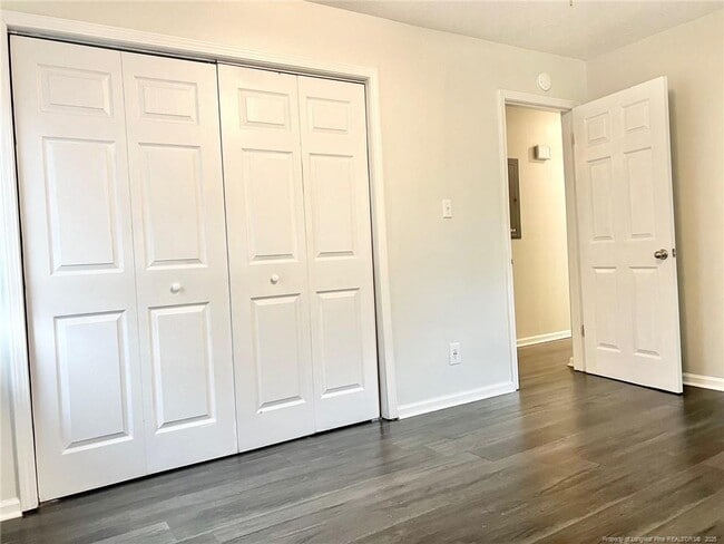 Building Photo - 965 Kaywood Dr