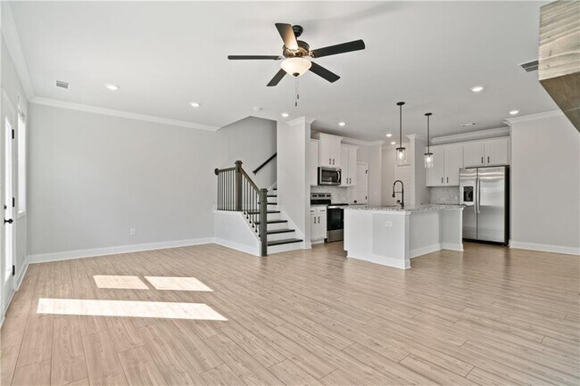 Building Photo - 4637 Cypress Landing Wy