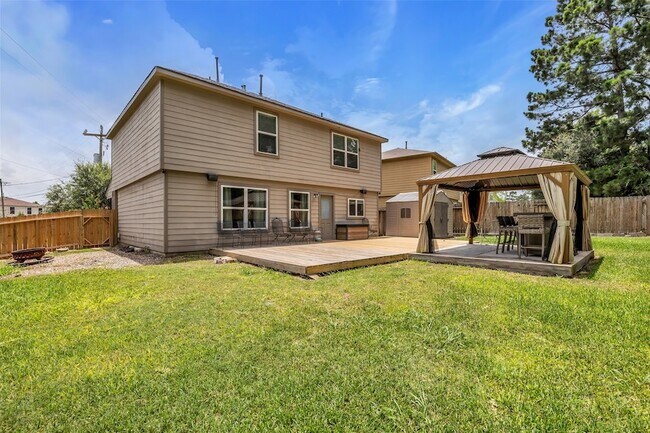 Building Photo - 16718 Warbler Dr