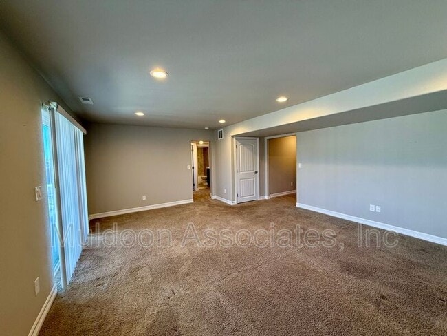 Building Photo - 12765 Winding Glen Ln