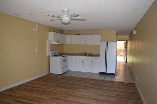 Building Photo - 3750 Lower Honoapiilani Rd