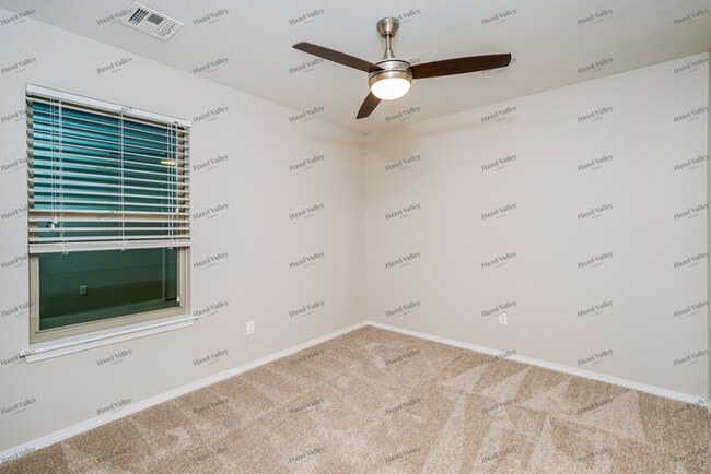 Building Photo - 3417 E Quebec St