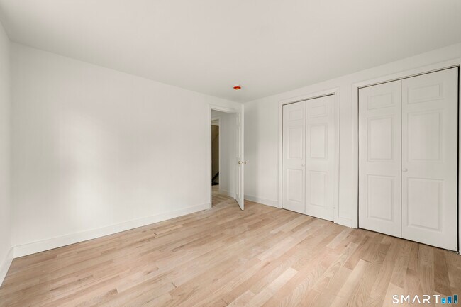 Building Photo - 1335 Wolf Hill Rd