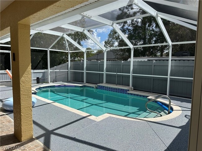 Building Photo - 2805 14th St W