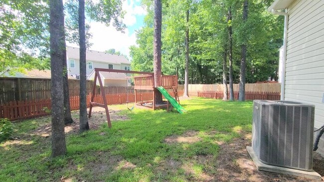 Building Photo - 1009 Friar Tuck Ct