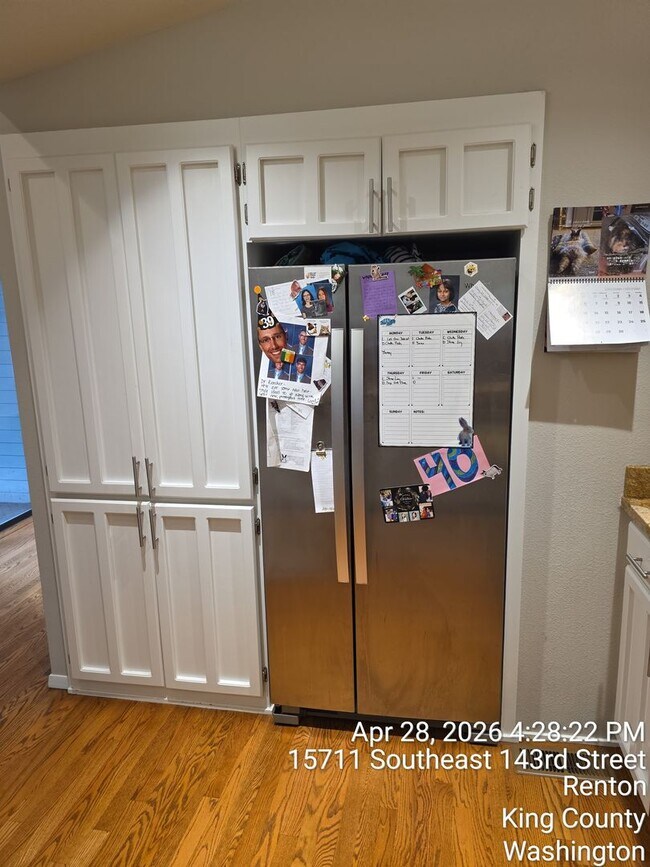 Building Photo - Renton - 4 bedroom 2.5 bath rental home - Custom home with large rooms - Available July 5th 2026