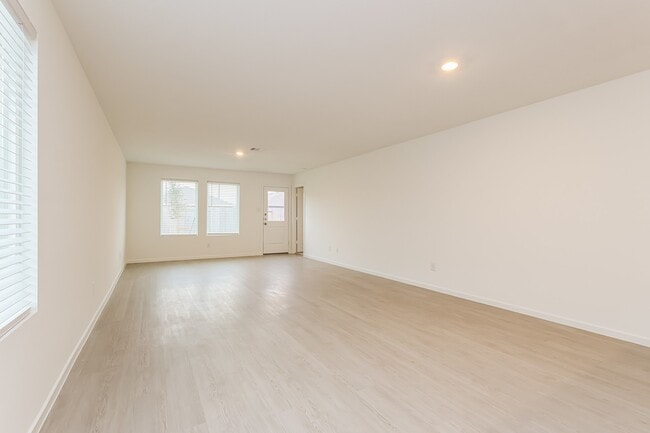 Building Photo - 10814 Bird Of Paradise Ln