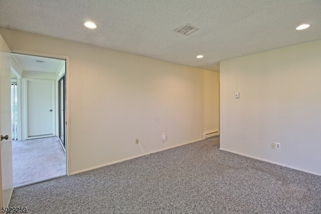 Building Photo - 137 Cistus Plaza