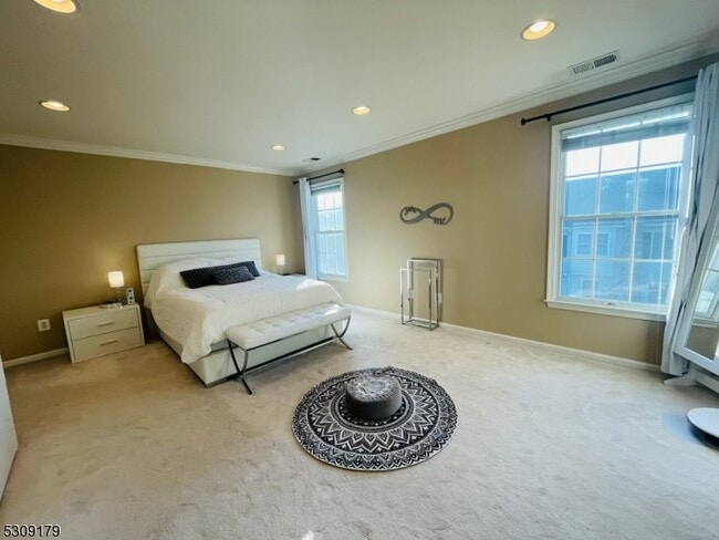Building Photo - 228 Patriot Hill Dr