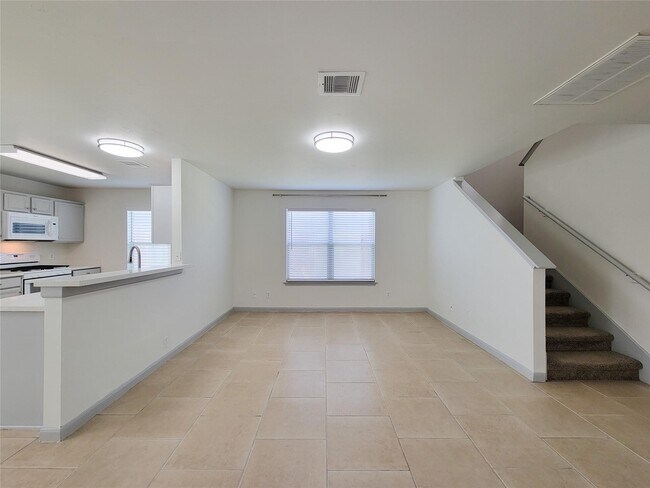 Building Photo - 19022 Yellow Thrush Dr